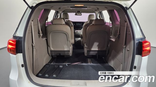 Kia Canival 2019 — photo 26
