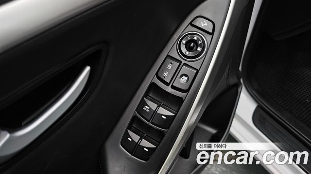 Hyundai i30 2015 — photo 27
