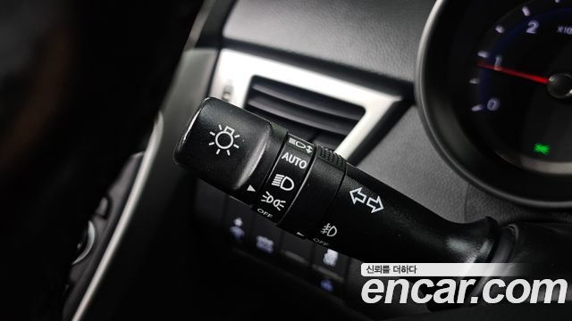 Hyundai i30 2015 — photo 28