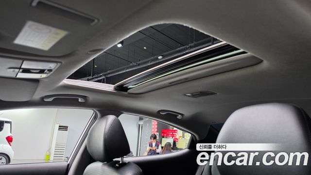 Hyundai AVANTE 2015 — photo 16