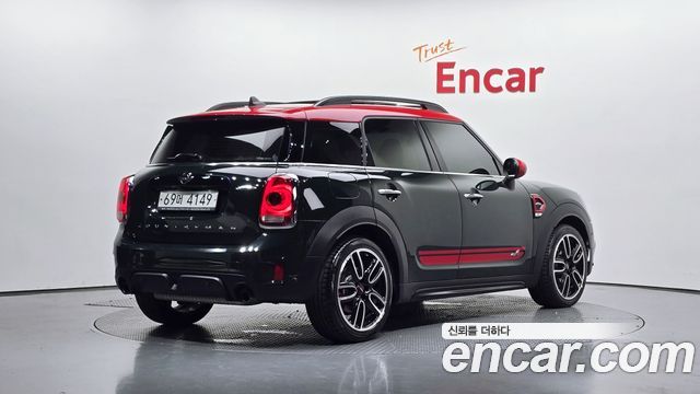 Mini Countryman 2019 — photo 2