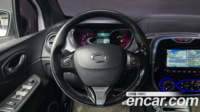 Renault Korea QM3 2017 — photo 13
