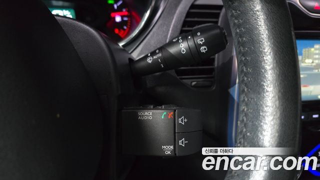 Renault Korea QM3 2017 — photo 19
