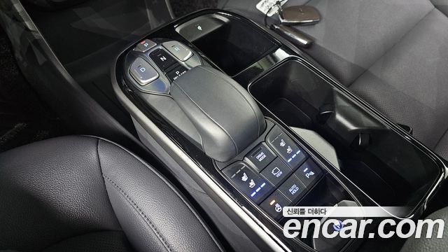 Hyundai Ioniq 2020 — photo 12