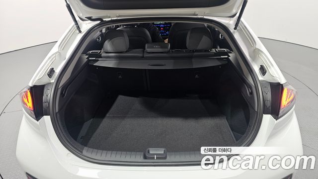 Hyundai Ioniq 2020 — photo 22