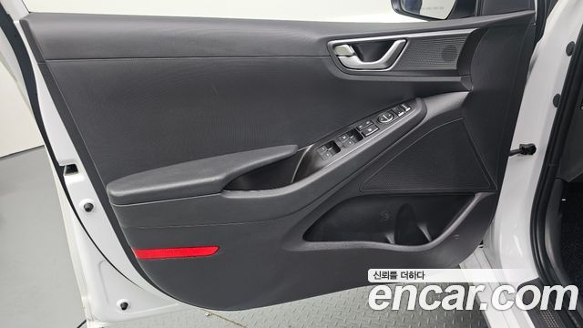 Hyundai Ioniq 2020 — photo 14