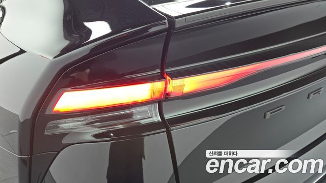Toyota Prius 2026 — photo 9