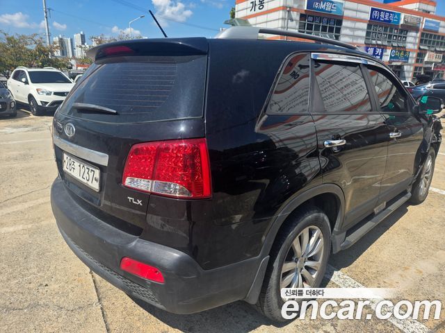 Kia Sorento 2011 — photo 5