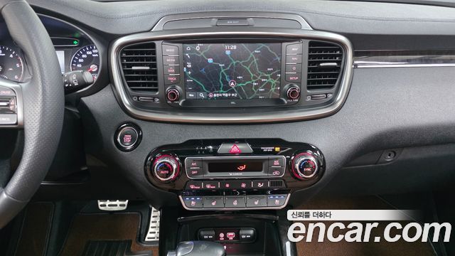 Kia Sorento 2019 — photo 19