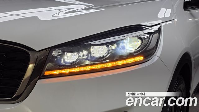 Kia Sorento 2019 — photo 8