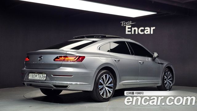 Volkswagen Arteon 2019 — photo 2