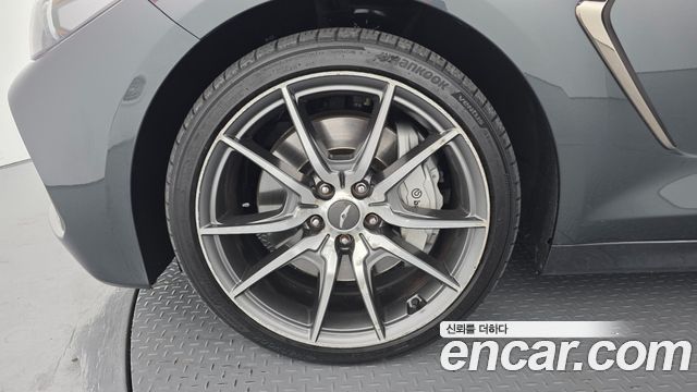 Genesis G70 2019 — photo 5