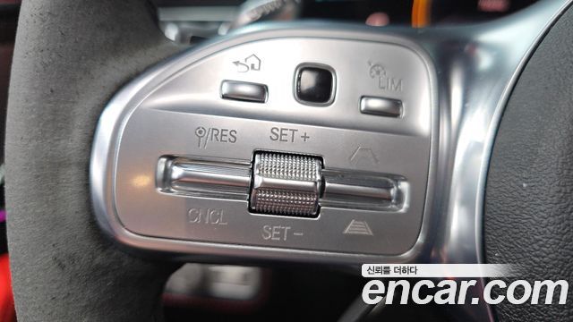 Mercedes-Benz GLE-Class 2023 — photo 31