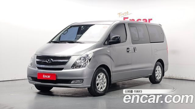 Hyundai Starex 2011 — photo 1