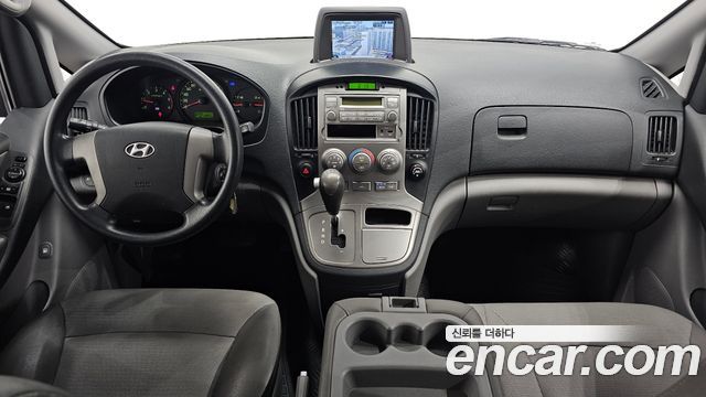 Hyundai Starex 2011 — photo 7