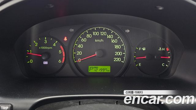 Hyundai Starex 2011 — photo 8