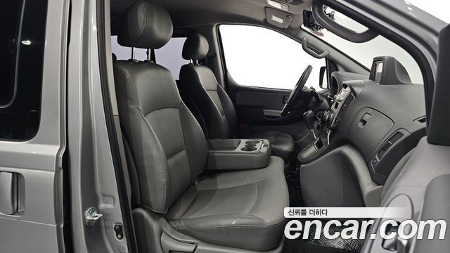 Hyundai Starex 2011 — photo 10