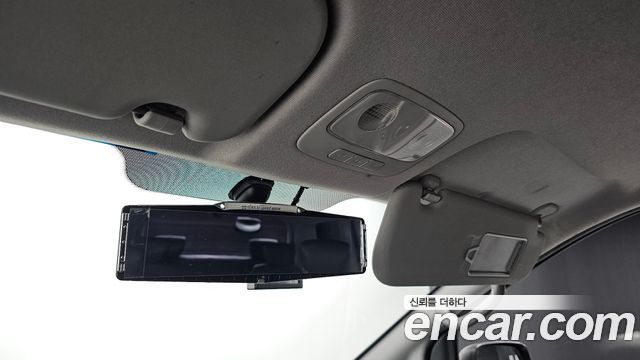 Hyundai Starex 2011 — photo 19