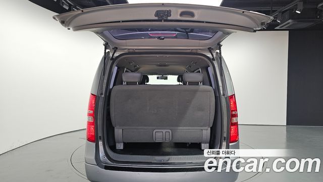 Hyundai Starex 2011 — photo 20
