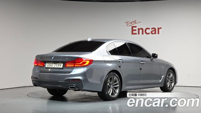 BMW 5-Series 2018 — photo 2