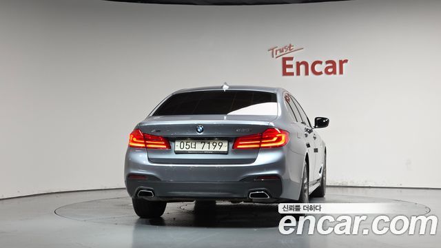 BMW 5-Series 2018 — photo 4