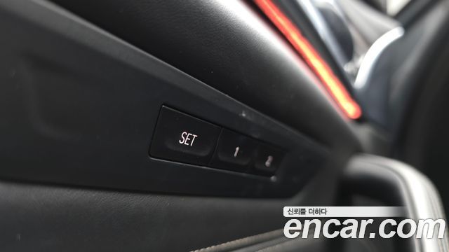 BMW 5-Series 2018 — photo 27