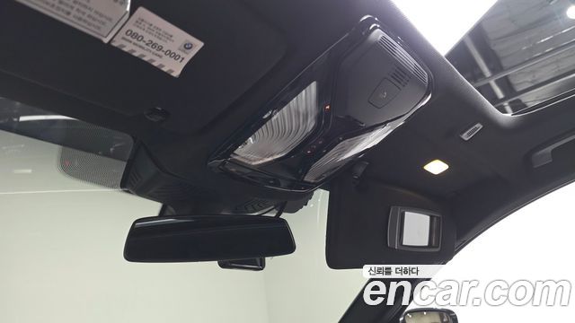 BMW 5-Series 2018 — photo 29