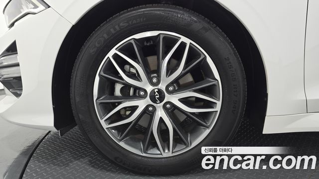 Kia K5 2023 — photo 5
