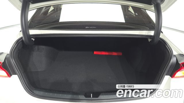 Kia K5 2023 — photo 26