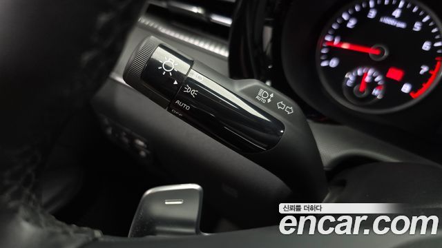 Kia K5 2023 — photo 30