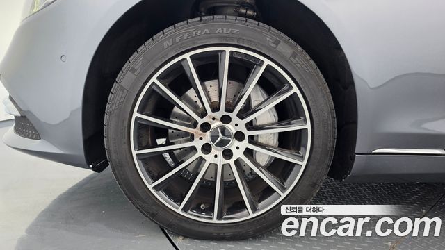 Mercedes-Benz S-Class 2020 — photo 5