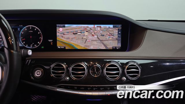 Mercedes-Benz S-Class 2020 — photo 18