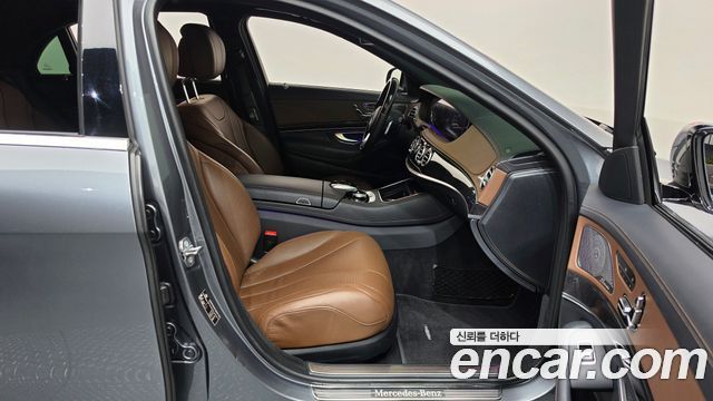 Mercedes-Benz S-Class 2020 — photo 16