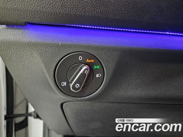 Volkswagen Jetta 2023 — photo 15