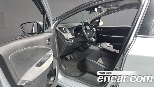 Renault Korea Zoe 2021 — photo 10