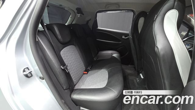 Renault Korea Zoe 2021 — photo 11