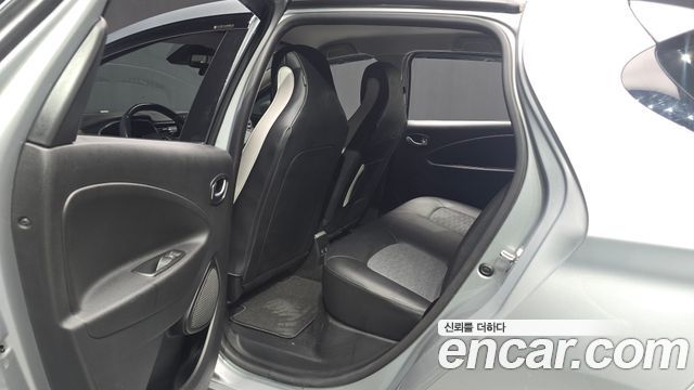 Renault Korea Zoe 2021 — photo 12