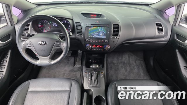 Kia K3 2013 — photo 10