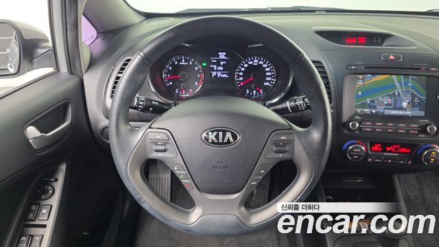 Kia K3 2013 — photo 19