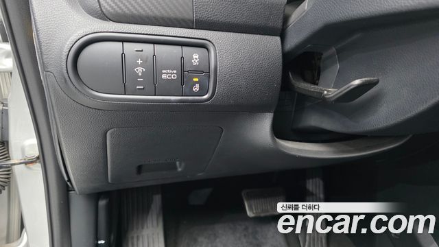 Kia K3 2013 — photo 24