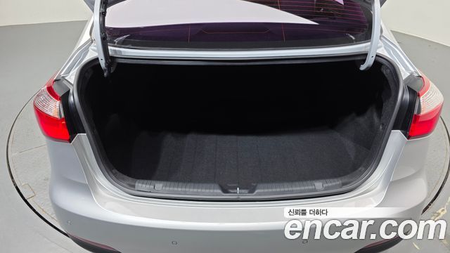 Kia K3 2013 — photo 26