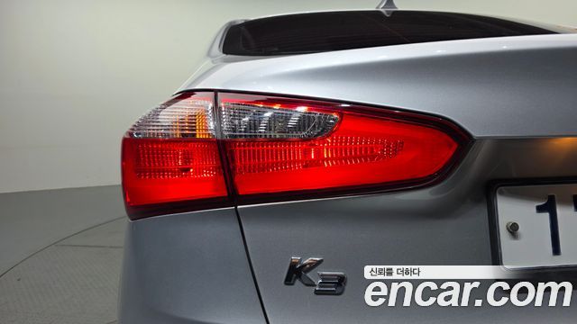 Kia K3 2013 — photo 9
