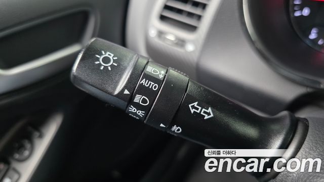 Kia K3 2013 — photo 29
