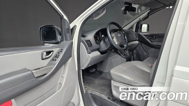 Hyundai Starex 2015 — photo 10