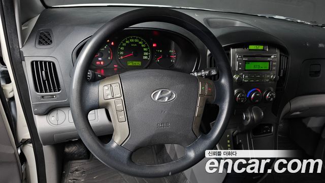 Hyundai Starex 2015 — photo 14