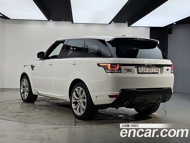 Land Rover Range Rover Sport 2016 — photo 3