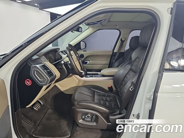 Land Rover Range Rover Sport 2016 — photo 11