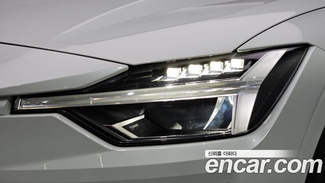 Polestar Polestar 2 2023 — photo 8