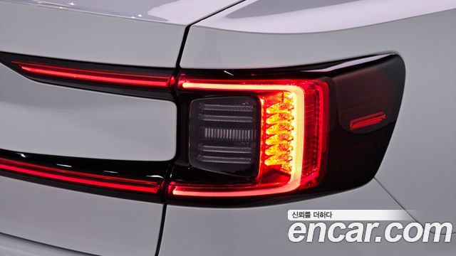 Polestar Polestar 2 2023 — photo 9