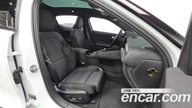 Polestar Polestar 2 2023 — photo 16